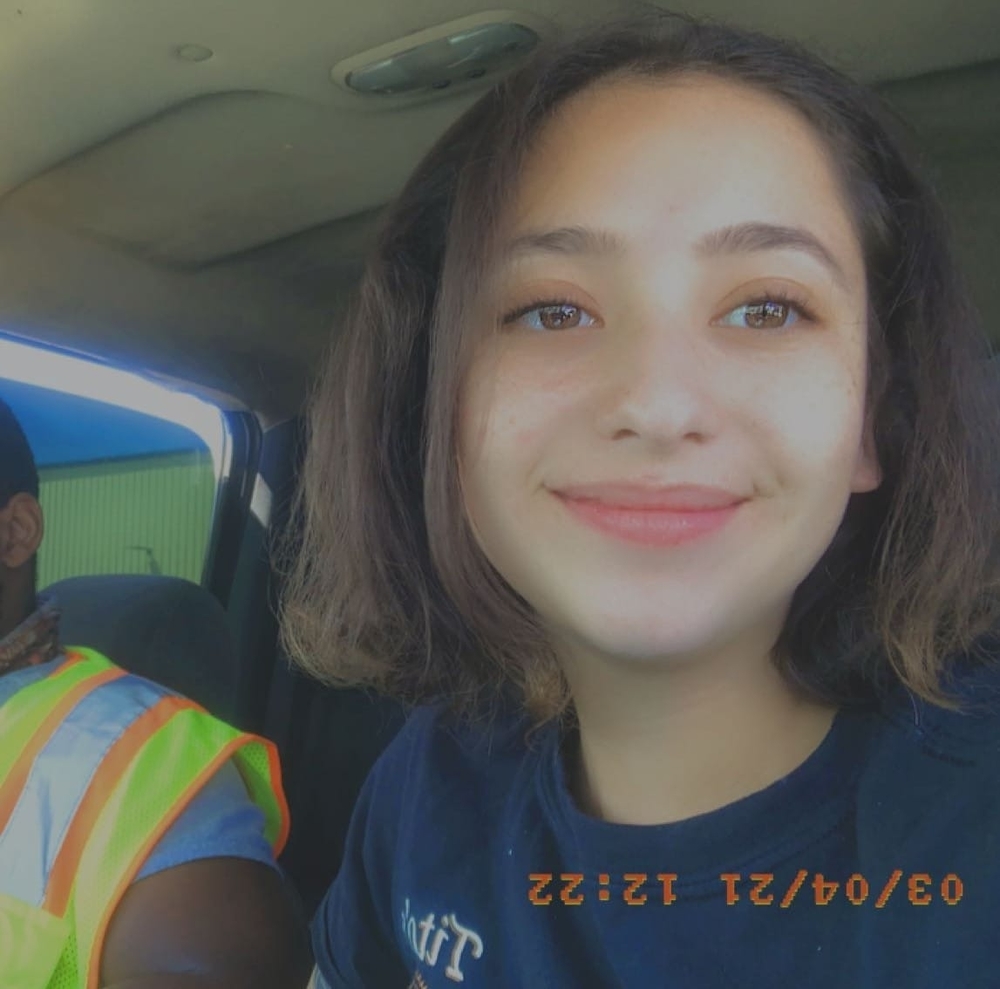 Meet your Posher, Sandy